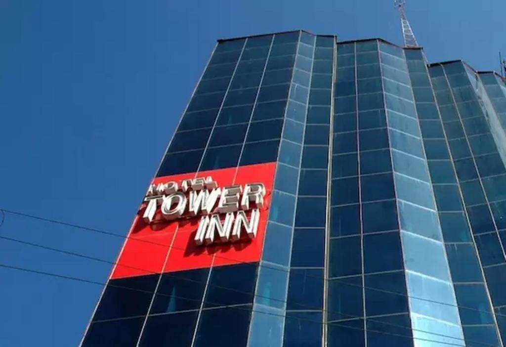 Hotel Tower Inn, Читагонг Екстериор снимка